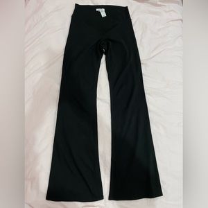 Garage flared leggings with V waist